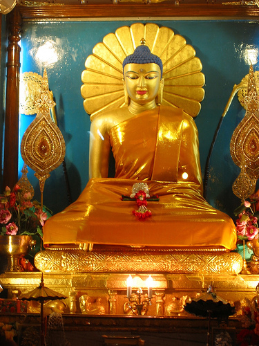 印度菩提迦耶─大菩提寺─釋迦牟尼佛聖像11.jpg